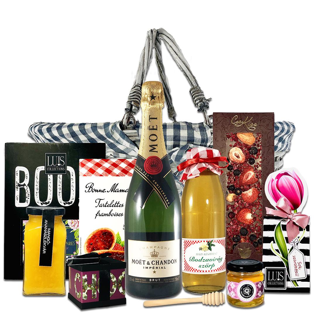 Gourmet gift basket