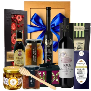 About the roles of the Christmas gift package