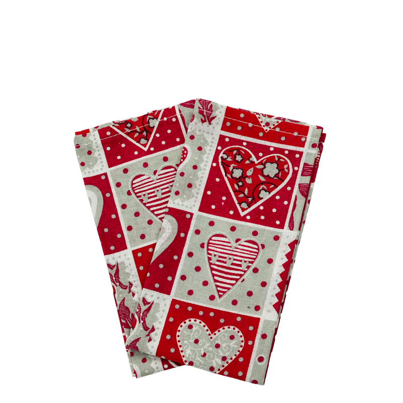 Textile napkin with red hearts